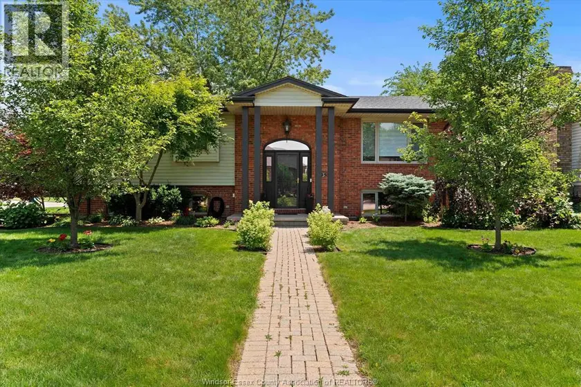 Detached at 405 STATE STREET, LaSalle