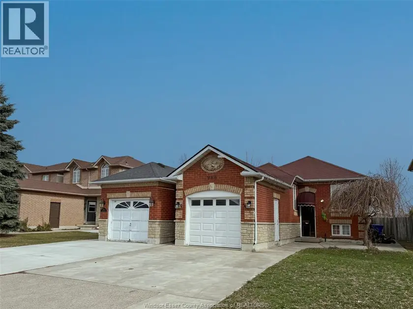 Detached at 986 LEMONWOOD CRESCENT, Windsor