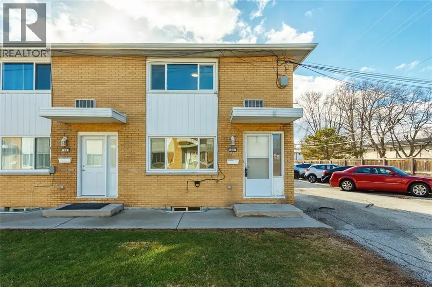 Townhouse at 816 WELLINGTON STREET Unit# 20, Sarnia