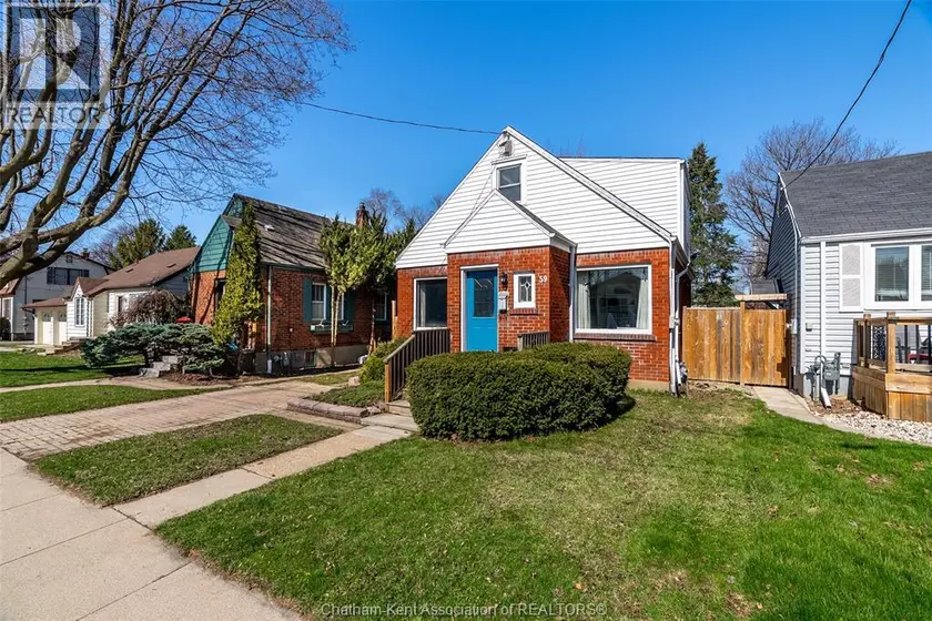 Detached at 59 Prince Arthur AVENUE, Chatham