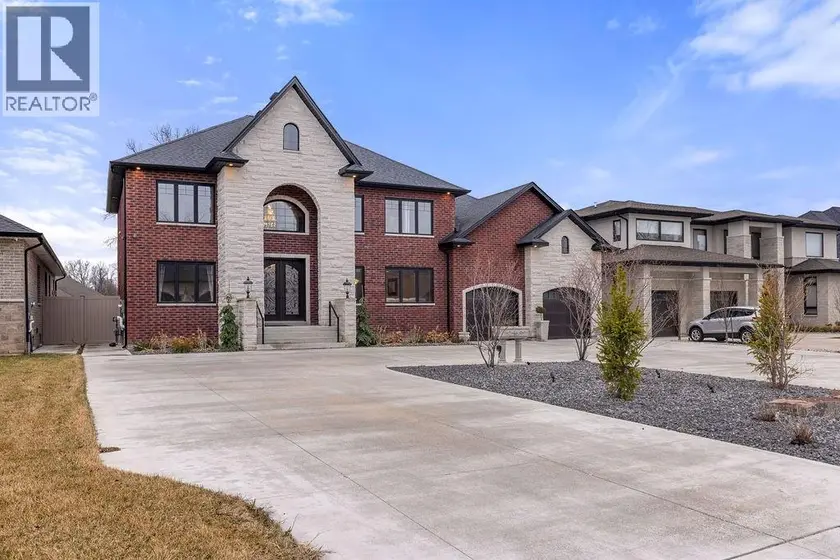 Detached at 3740 DONATO DRIVE, LaSalle