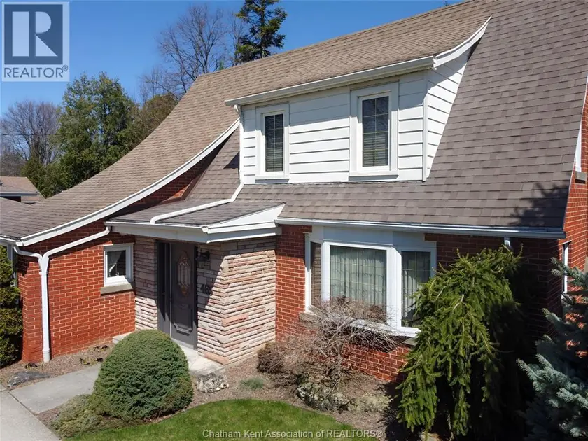Detached at 465 Victoria AVENUE, Chatham