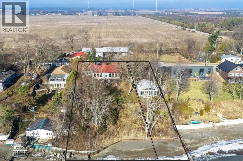 Detached at 20874 Cemetery ROAD