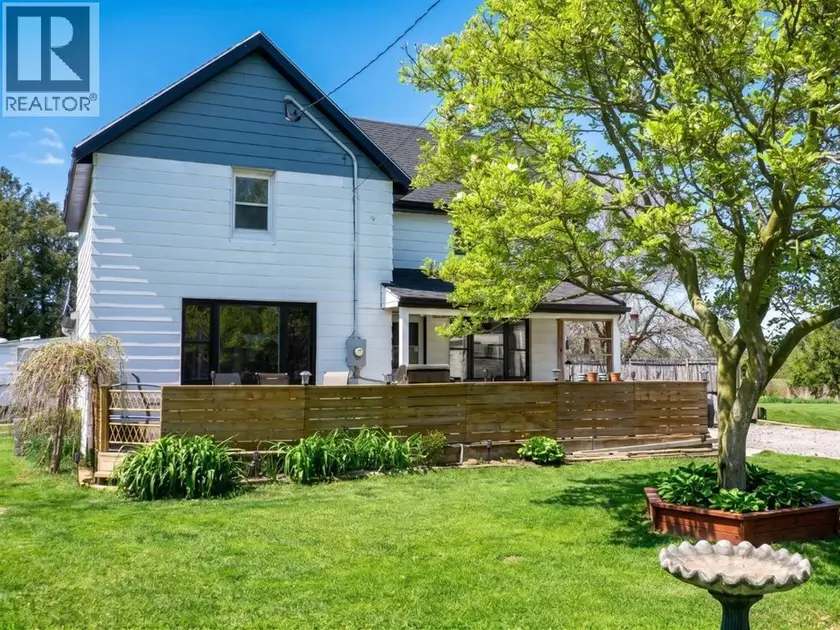 Detached at 691 GREGORY DRIVE East, Chatham Township
