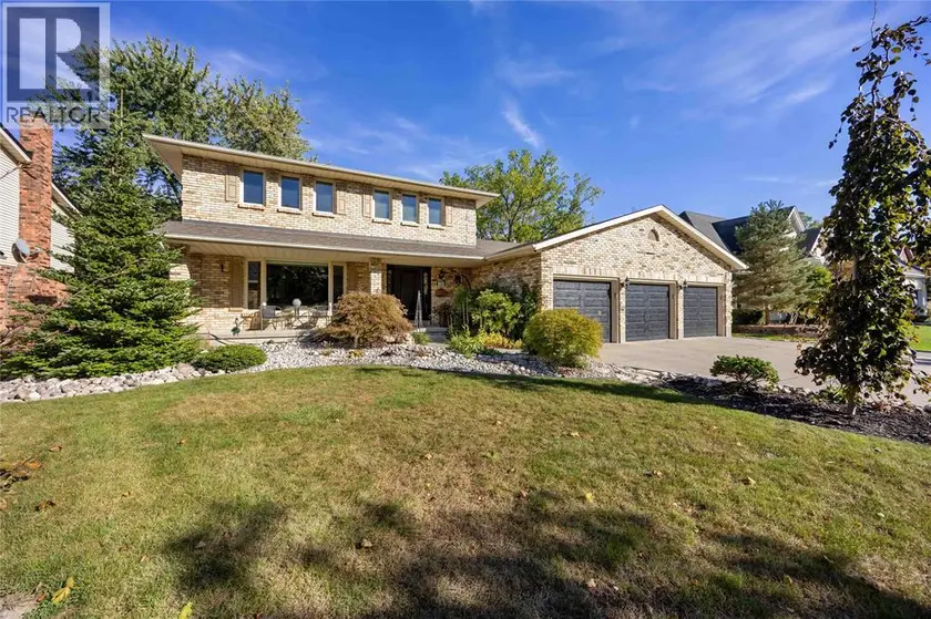 Detached at 756 ST CLAIR PARKWAY, St Clair