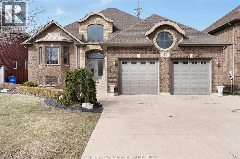 Detached at 199 ELLISON, Leamington