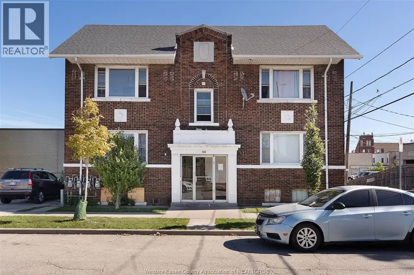 Multiplex at 538 Louis AVENUE, Windsor