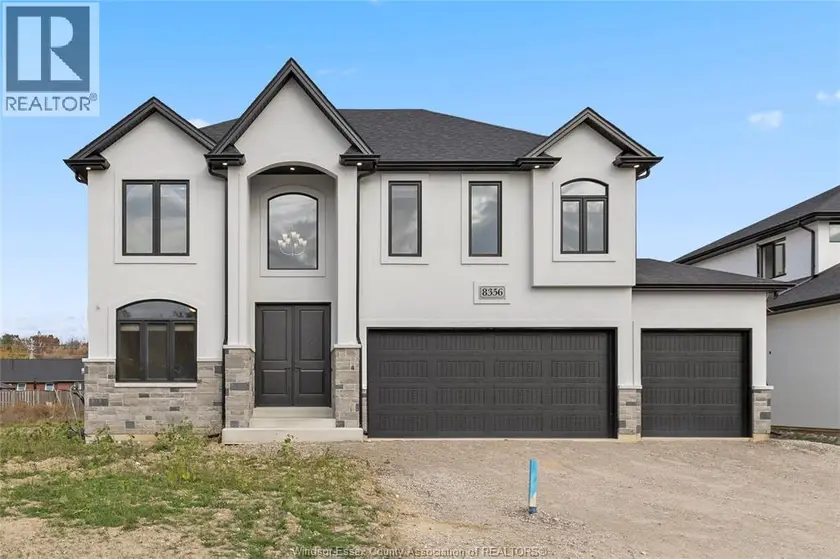 Detached at 8356 ANNIE, Amherstburg