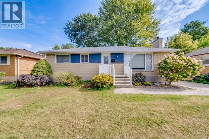 Detached at 127 COVERDALE STREET, Chatham