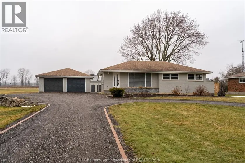 Detached at 17 Glenmar AVENUE, Chatham