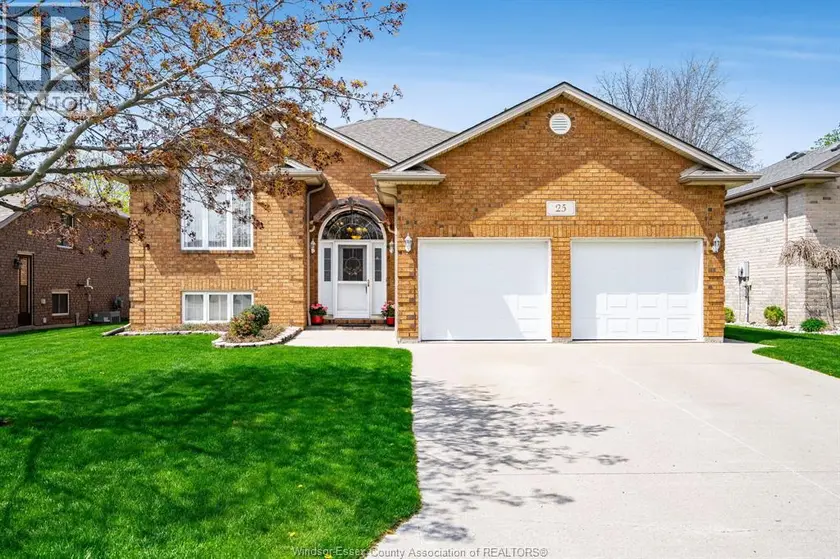 Detached at 25 Regatta DRIVE, Leamington