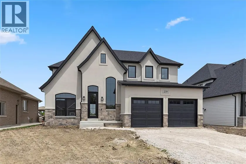 Detached at 469 MARLA, Lakeshore
