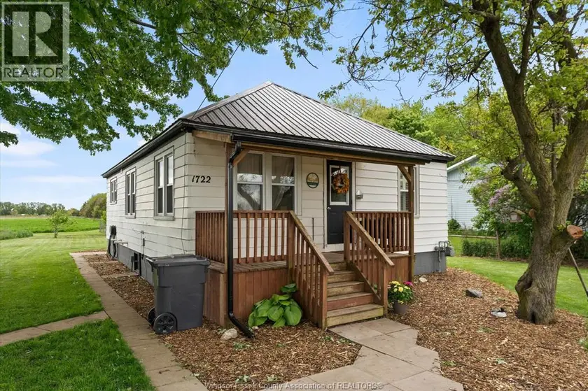 Detached at 1722 Mersea Rd D, Leamington