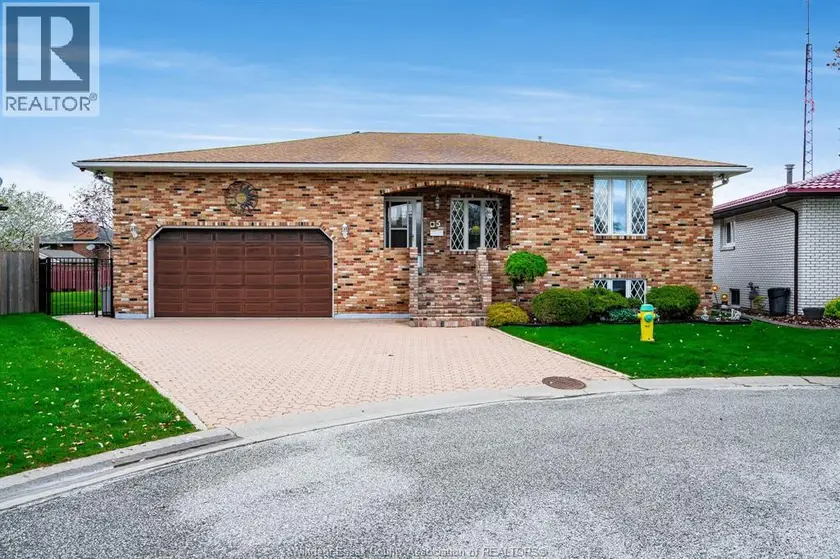 Detached at 5 Lucy CRESCENT, Leamington