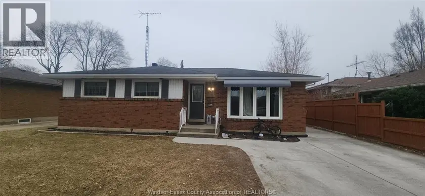 Detached at 3970 LENNON COURT, Windsor