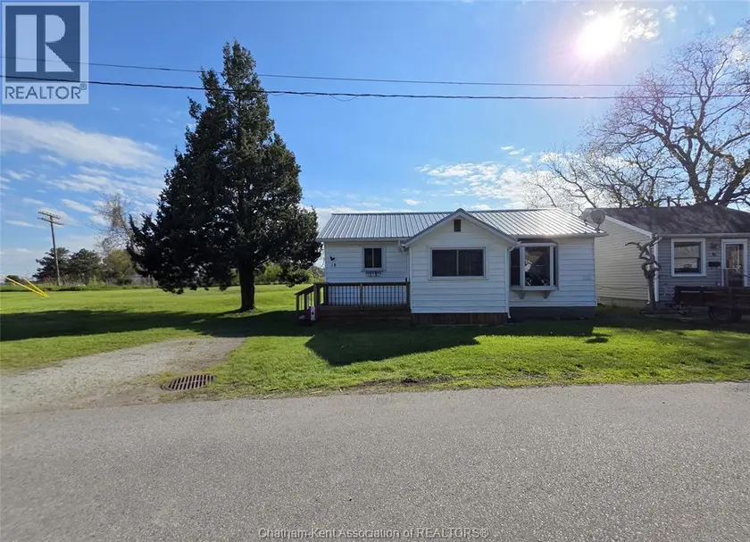 Detached at 18 PEARL STREET, Wallaceburg