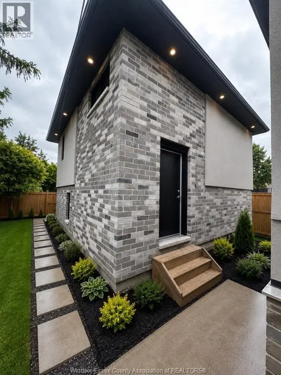 Detached at 987 FORD BOULEVARD Unit# 3, Windsor