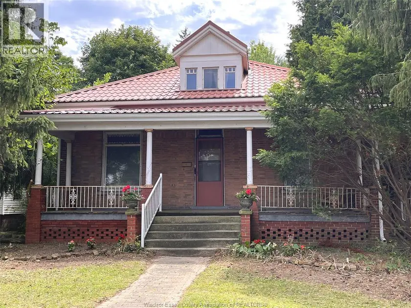 Detached at 62 LACROIX STREET, Chatham