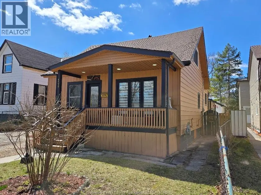 Detached at 1175 CAMPBELL, Windsor
