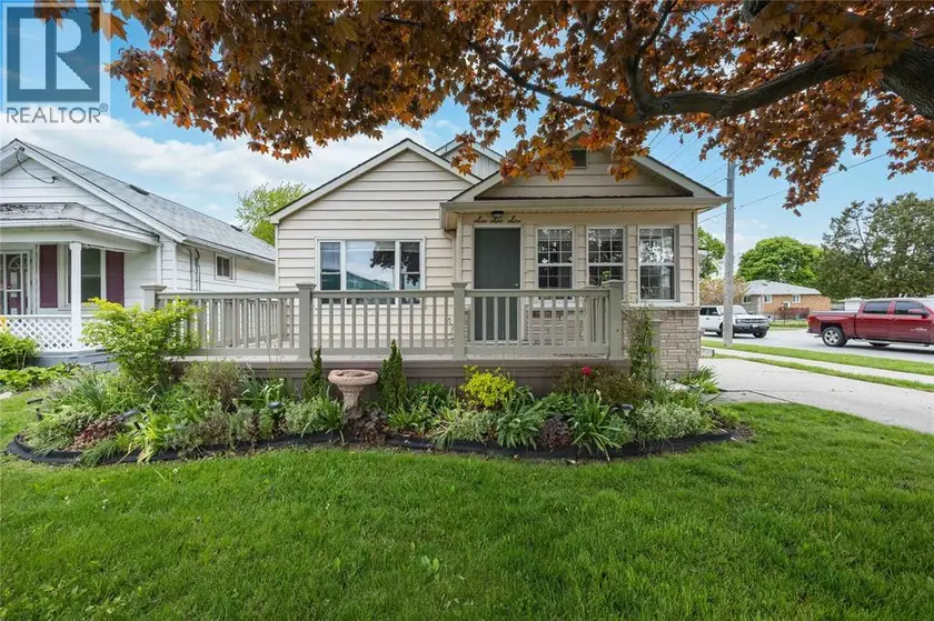 Detached at 666 DEVINE STREET, Sarnia