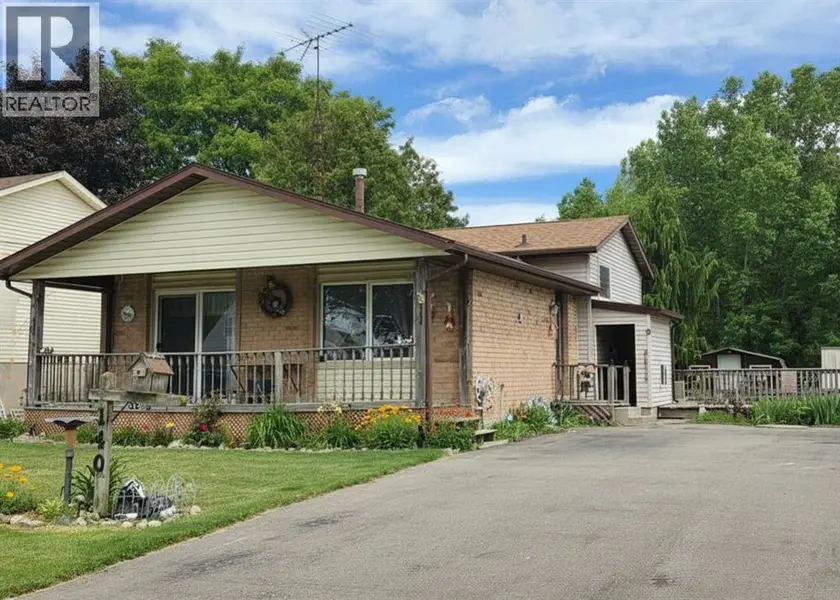 Detached at 140 Main STREET, St Clair