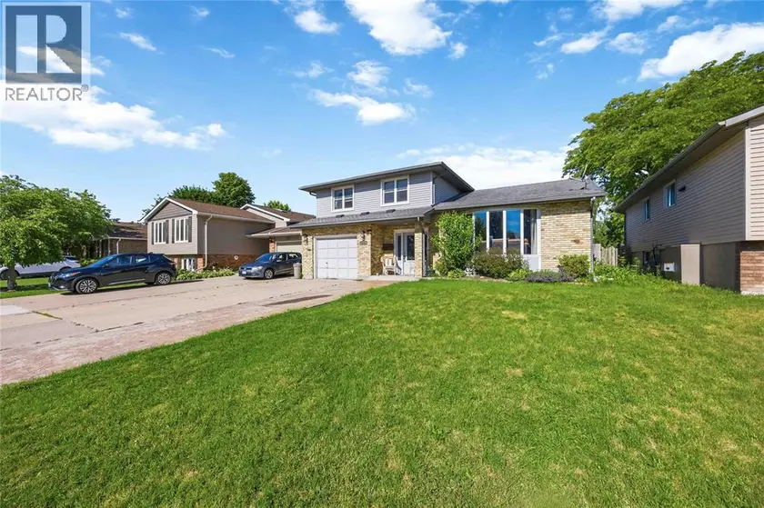 Detached at 309 Edgewood STREET, Sarnia