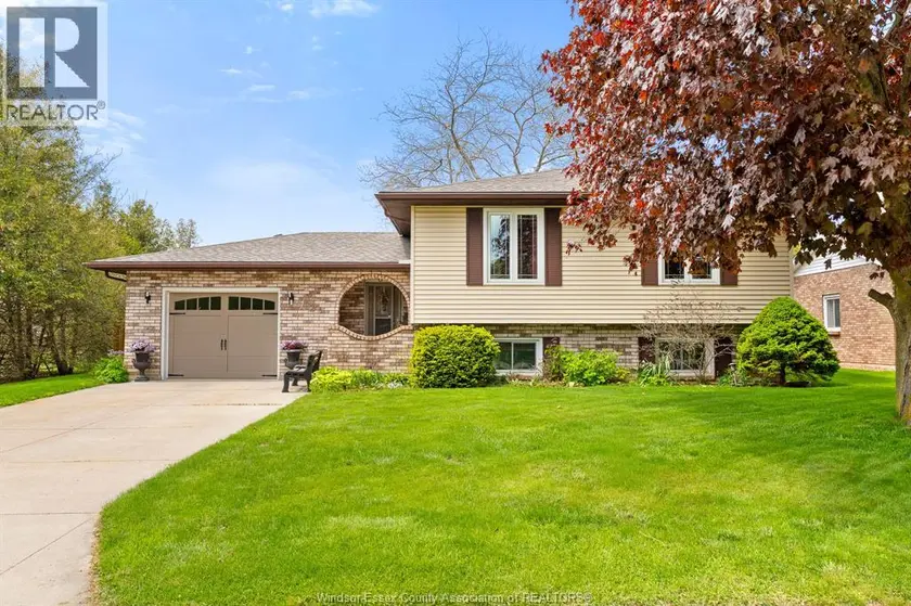 Detached at 42 William AVENUE, Kingsville