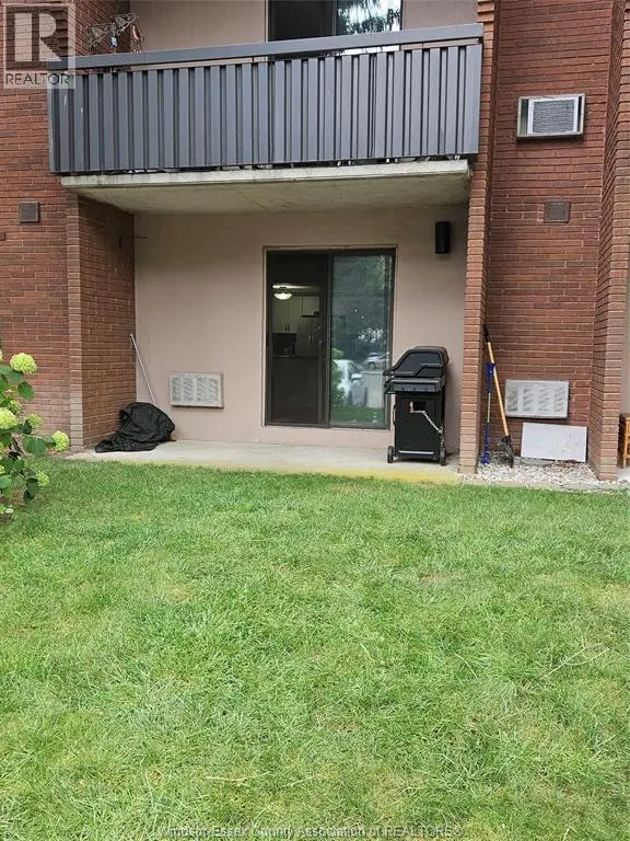 Apartment at 925 GRAND AVENUE West Unit# 108, Chatham