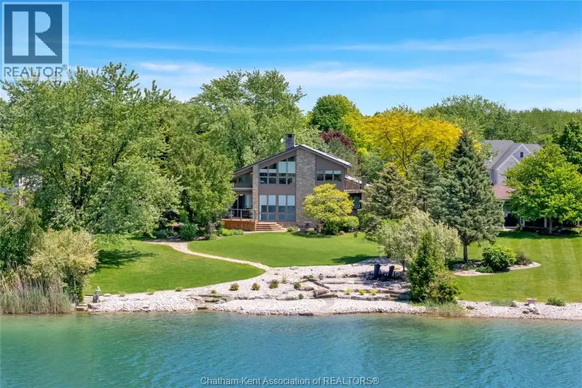 Detached at 10691 Lakeview DRIVE, Chatham-Kent