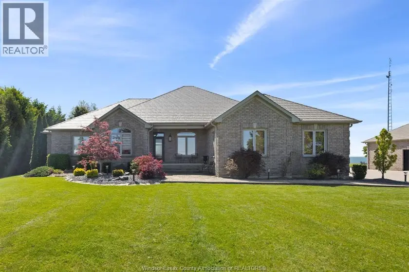 Detached at 6576 TALBOT TRAIL