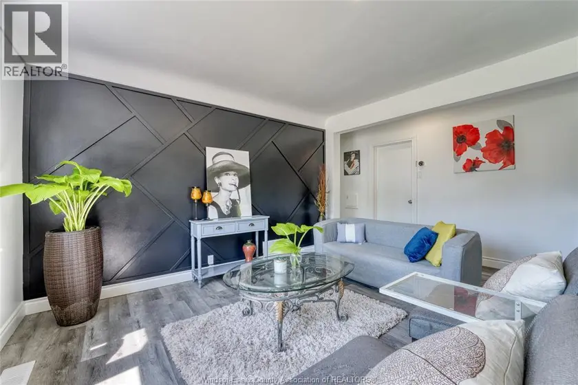 Detached at 3414 DOMINION AVENUE, Windsor