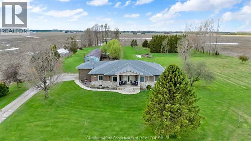 Detached at 10637 Boundary LINE, Kent Bridge