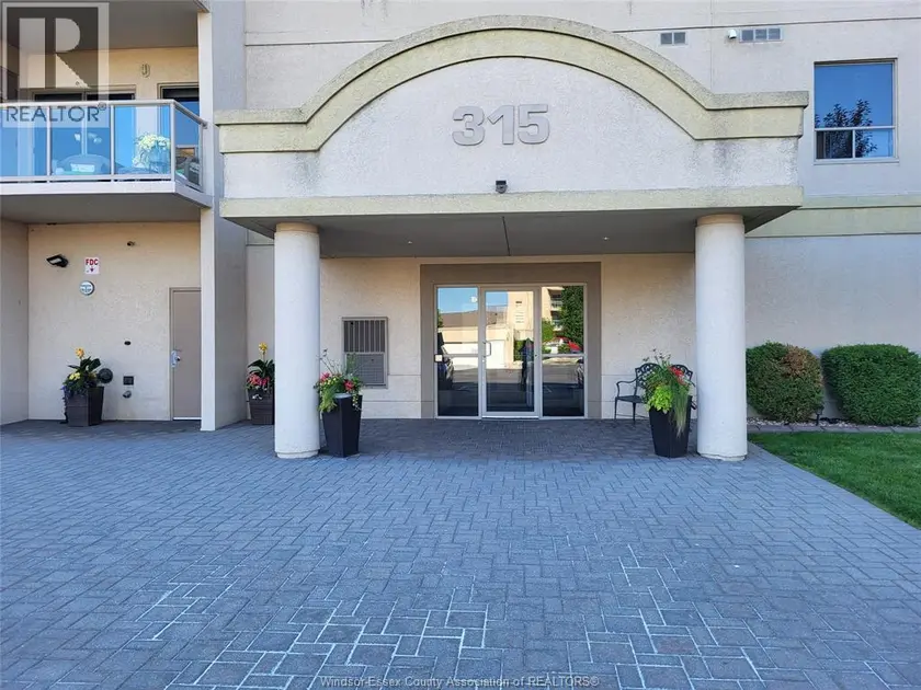 Apartment at 315 VILLAGE GROVE Unit# 506, Tecumseh
