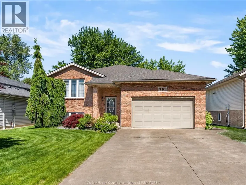 Detached at 791 HELENA CRESCENT, Belle River