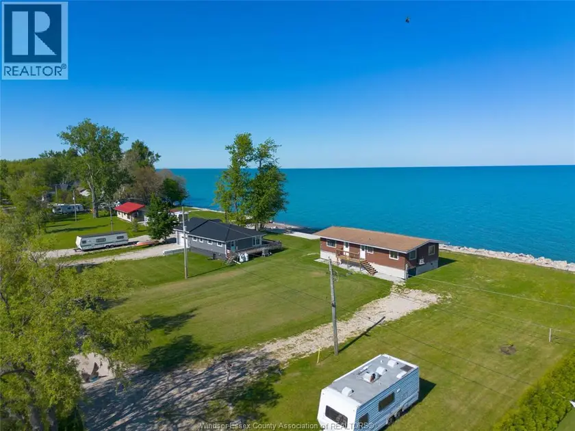 Detached at 91 MARENTETTE BEACH ROAD, Leamington