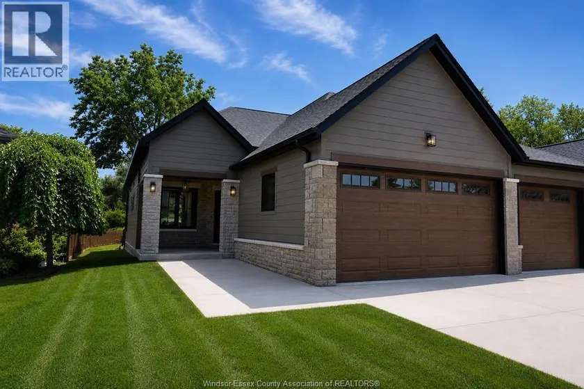 Townhouse at 404 BLAKE STREET, Lakeshore