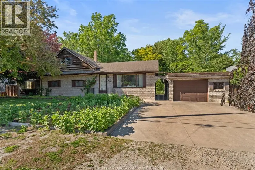 Detached at 310 RIVER AVENUE, LaSalle