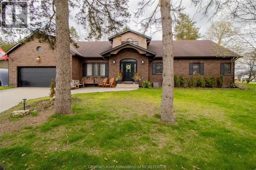 Detached at 18116 3RD AVENUE, Rondeau