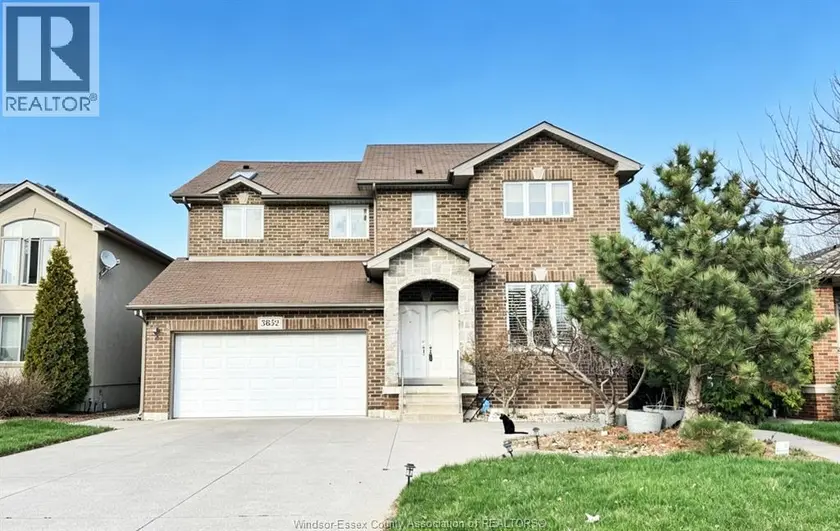 Detached at 3852 Concord COURT, Windsor