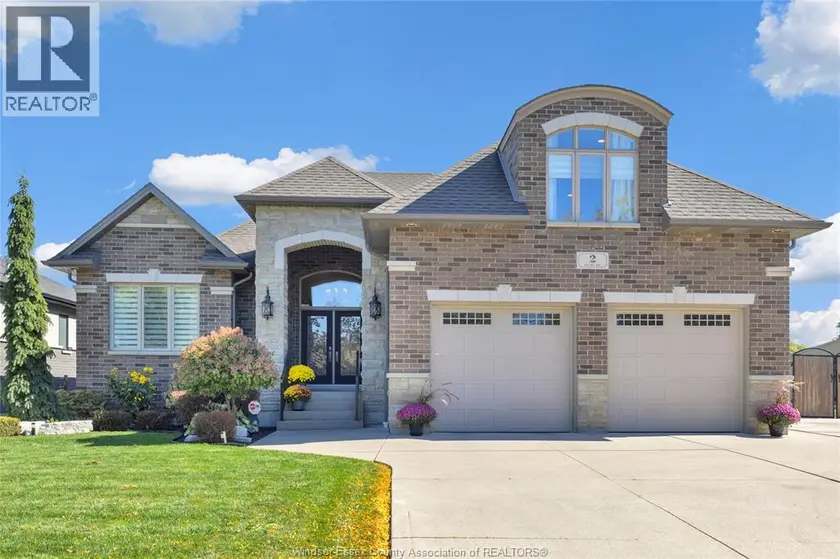 Detached at 2 MALIBU DRIVE, Leamington