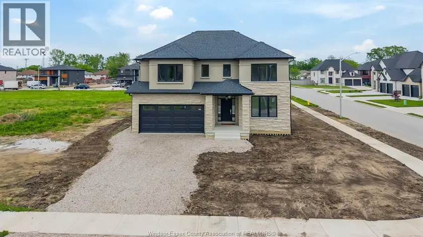Detached at 3698 FARROW AVENUE, Windsor