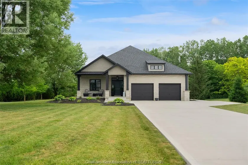 Detached at 21267 Adams CRESCENT, Mckay's Corners