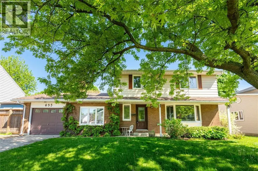 Detached at 635 Highbury PARK, Sarnia