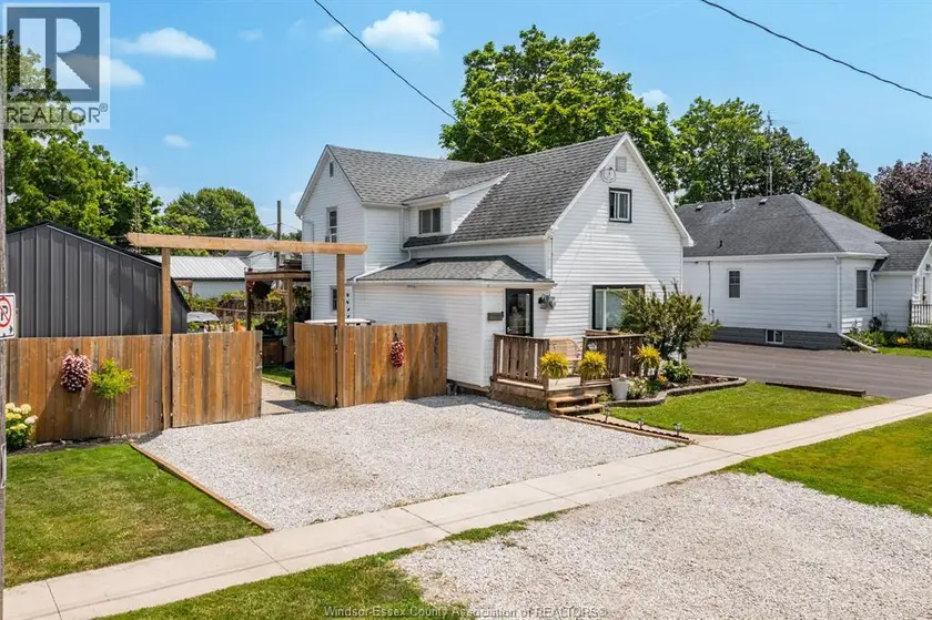 Detached at 31 FORHAN STREET, Wallaceburg
