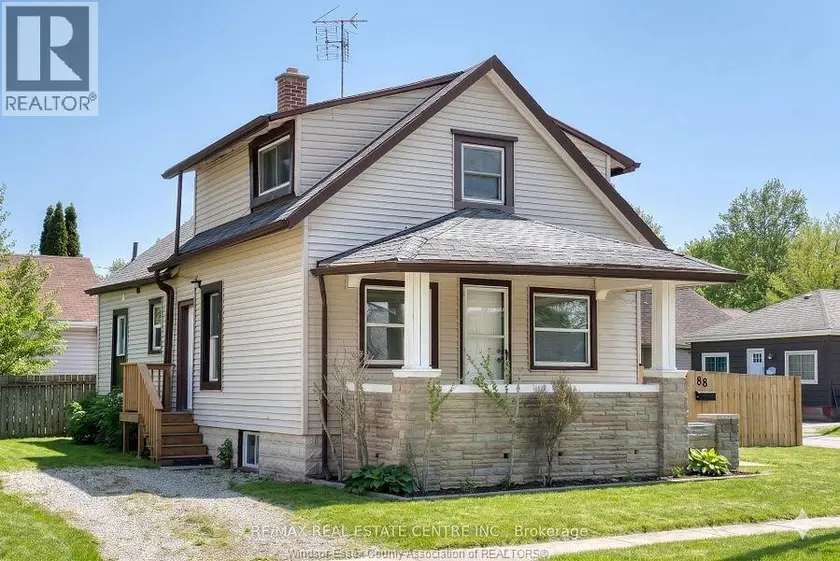 Detached at 88 LORNE, Chatham
