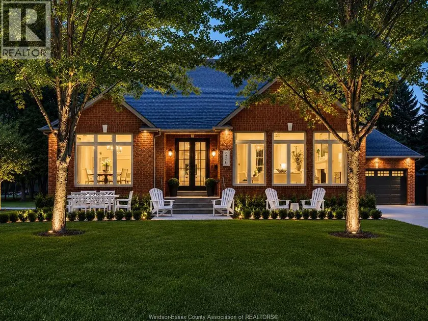 Detached at 256 PENTILLY ROAD, Tecumseh