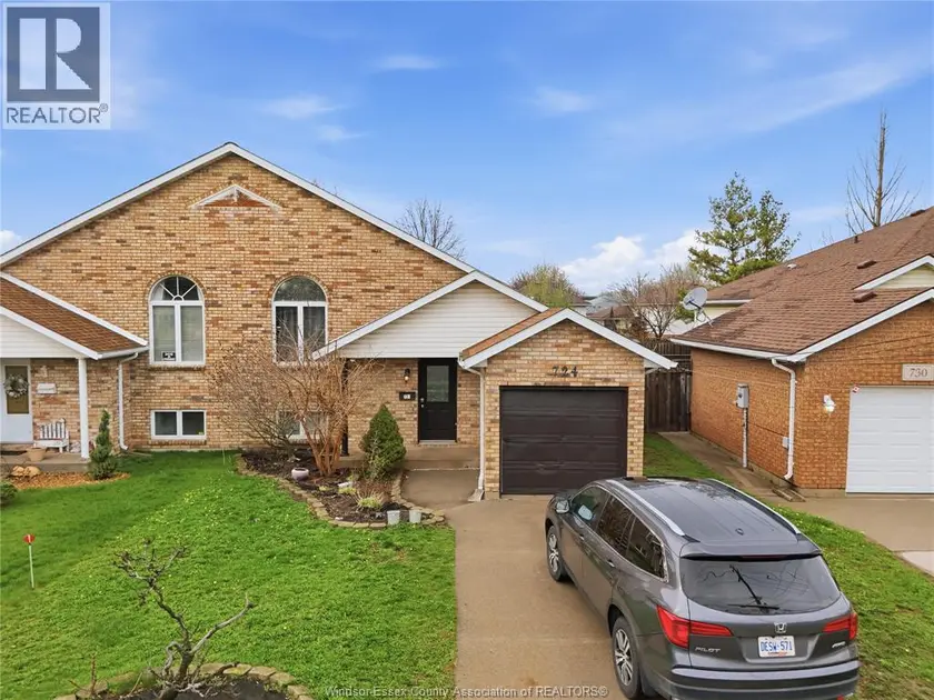 Semi-Detached/Link at 724 CABANA ROAD East, Windsor
