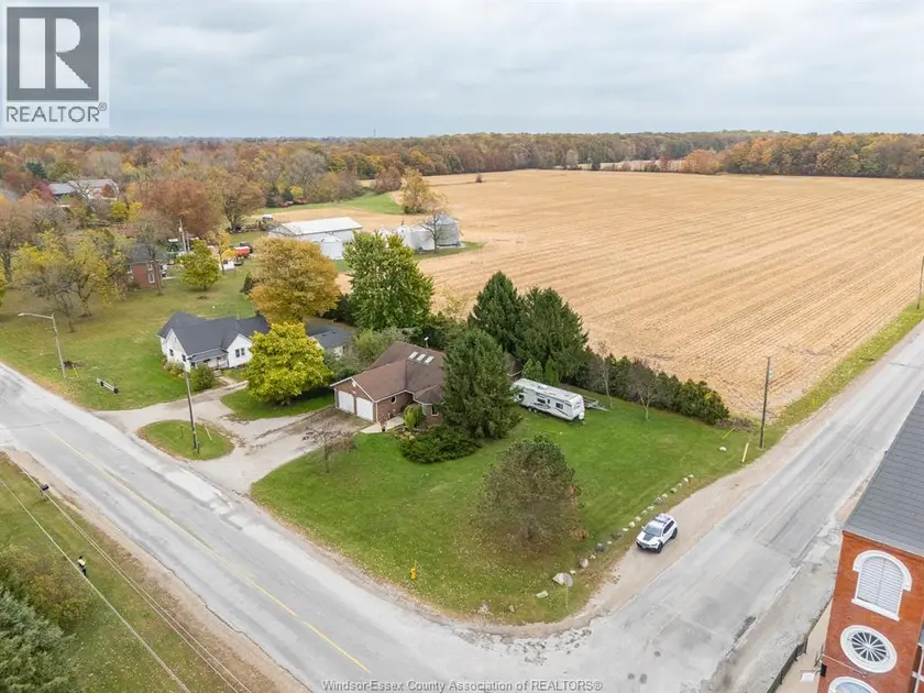 Detached at 879 ROAD 2 W, Kingsville