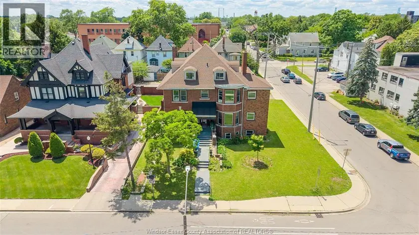Multiplex at 801 VICTORIA AVENUE, Windsor