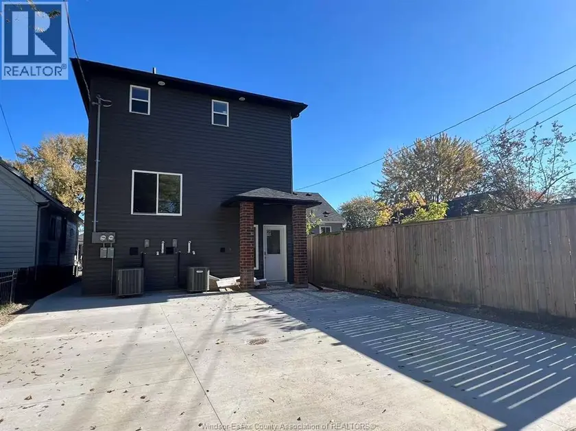 Detached at 917 Mckay AVENUE Unit# Back, Windsor